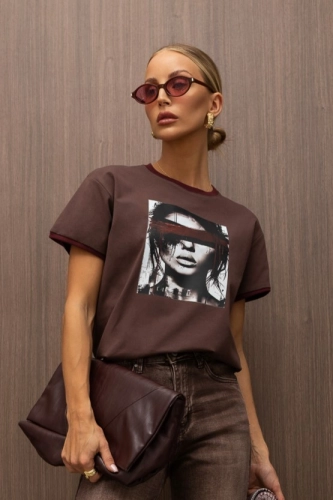 T-shirt face
